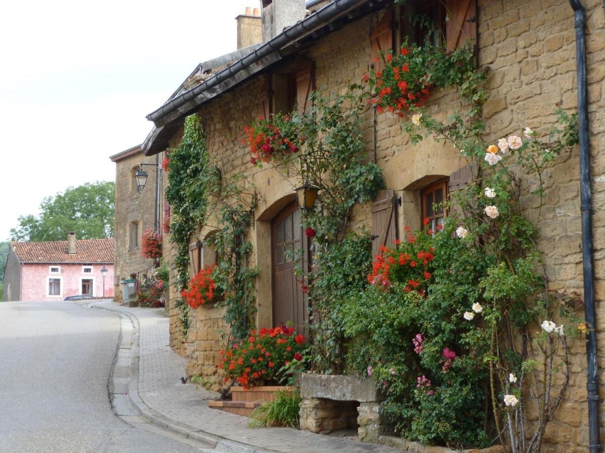 Chalet Des Marmottes Virton Exterior foto